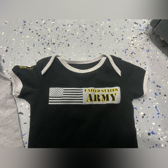 Tiny trooper US Army matching outfit size 6-9 months - Picture 4 of 6